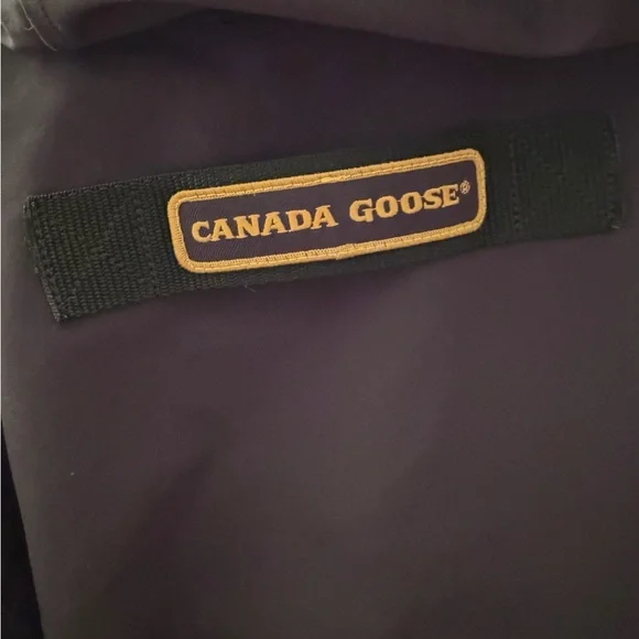 Canada Goose Men's Black Parka - Picture 6 of 9